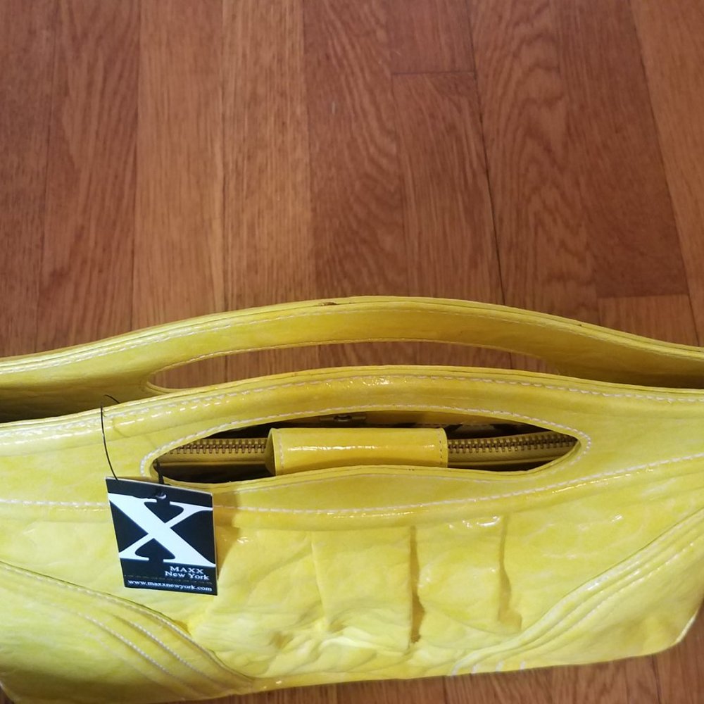 NWT MAXX New York Yellow Handle Purse - Picture 6 of 11